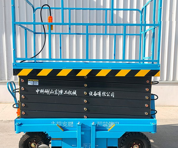 谢通门自行走升降机